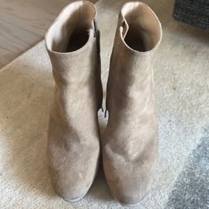 Via Spiga beige suede heeled boots size 7